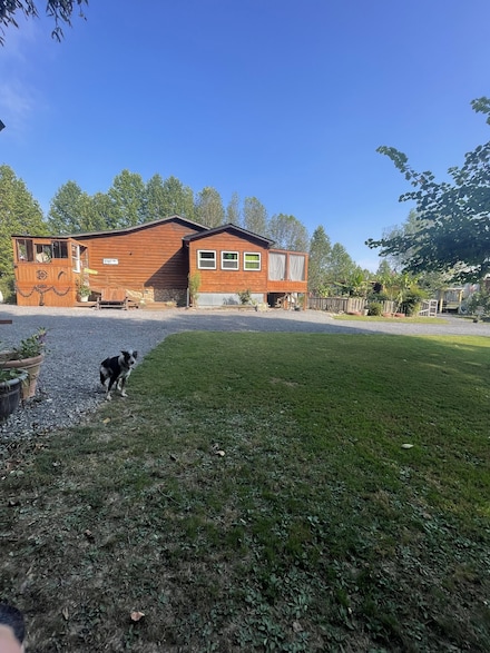 425 Nim Rd, Red Boiling Springs, TN 37150