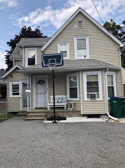 283 Euclid Ave, Lynn, MA 01904