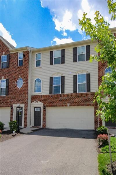 3003 Grey Fox Cir, Bridgeville, PA 15017