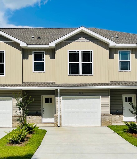 816 Carlton St, Crestview, FL 32539