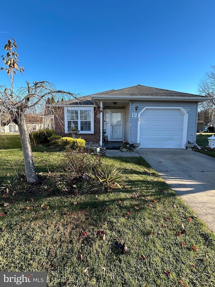 12 Taconia Ct, Mount Laurel, NJ 08054