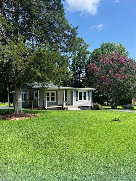2053 U S Highway 158 W, Reidsville, NC 27320