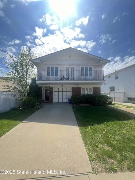 3770 Hylan Blvd Unit 2nd Floor, Staten Island, NY 10308