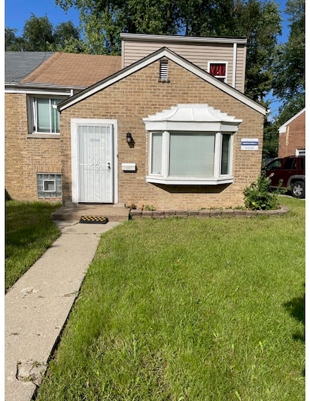 2404 E 97th St, Chicago, IL 60617