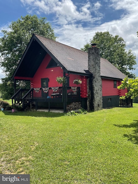 26 Crossings View Rd, Paw Paw, WV 25434