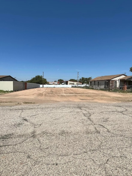 403 N Washington St, Amarillo, TX 79107