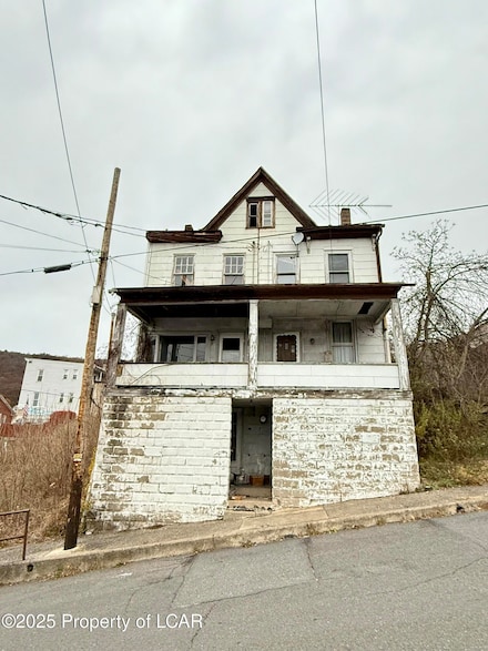 813 E Commerce St, Shamokin, PA 17872