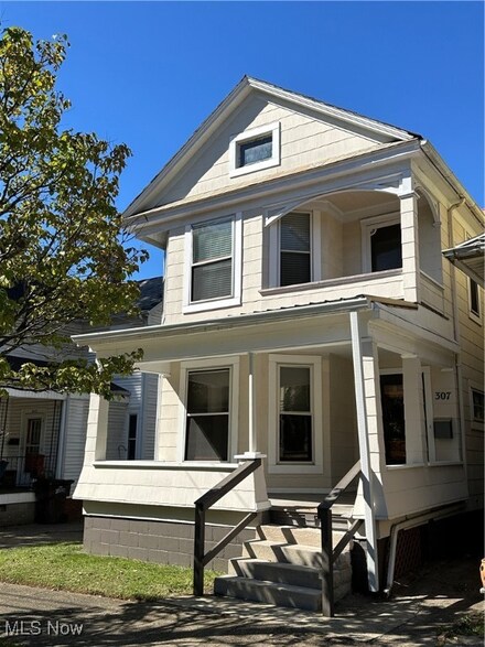 307 E Montgomery St, Marietta, OH 45750