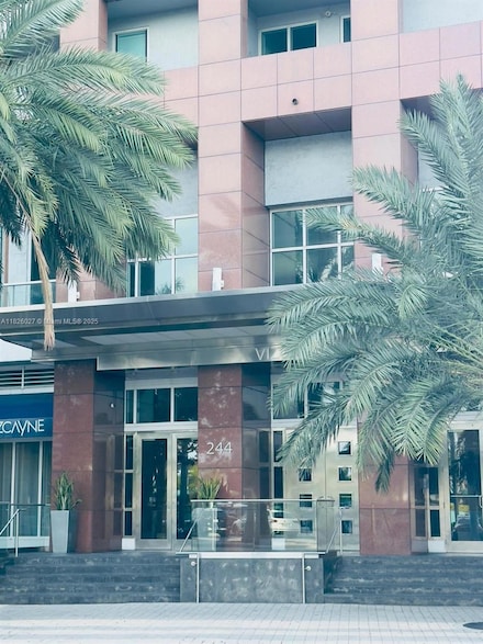 244 Biscayne Blvd Unit 2305, Miami, FL 33132