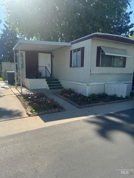 1410 W Flamingo Ave Unit Trlr 12, Nampa, ID 83651