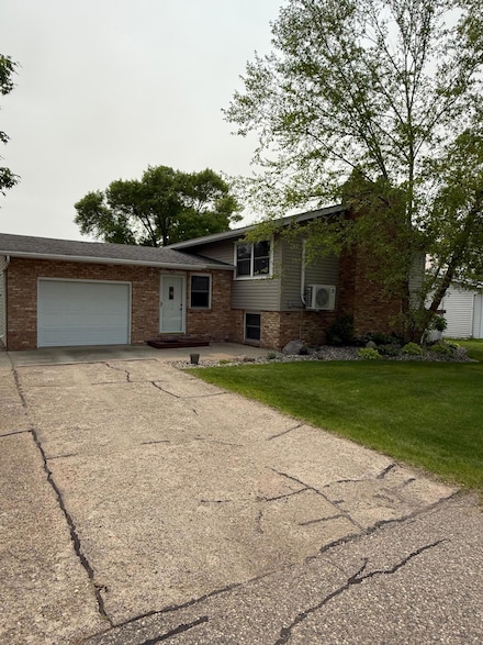404 Balmoral Ave, Henning, MN 56551