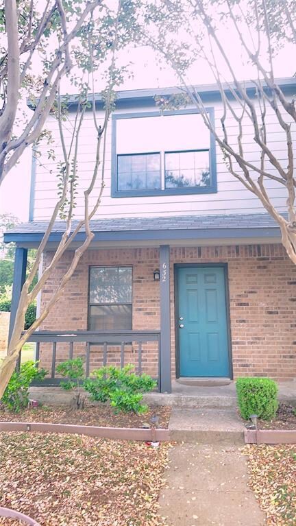 632 W Collins St, Denton, TX 76201