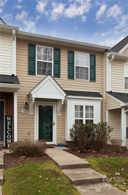 3008 Mayer House Ct, Charlotte, NC 28214