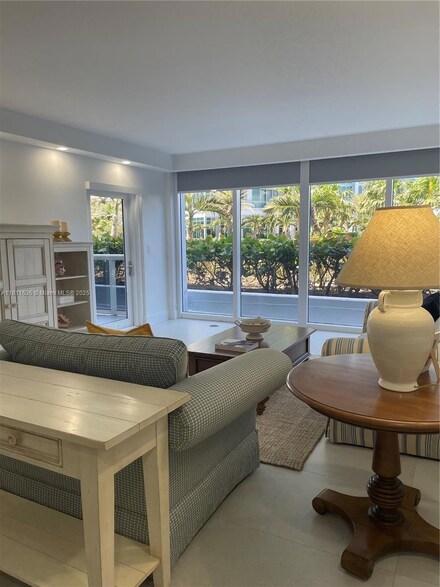 10275 Collins Ave Unit 208, Bal Harbour, FL 33154