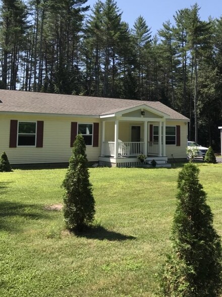 75 South Rd, Swanzey, NH 03446
