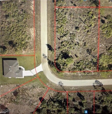 1025 Fayette Ave, Lehigh Acres, FL 33974