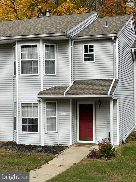 304 Pellinore Ct, Mantua, NJ 08051