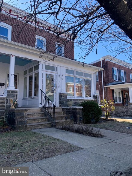 21 W Langhorne Ave, Havertown, PA 19083
