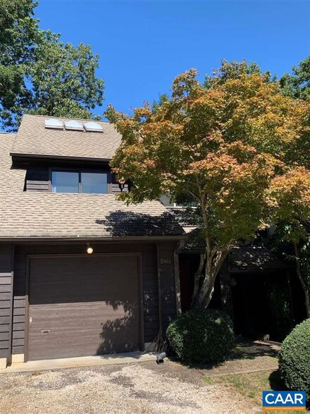 1561 Birnam Dr, Charlottesville, VA 22901
