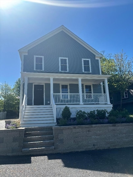 77 Lake Shore Dr, East Weymouth, MA 02189