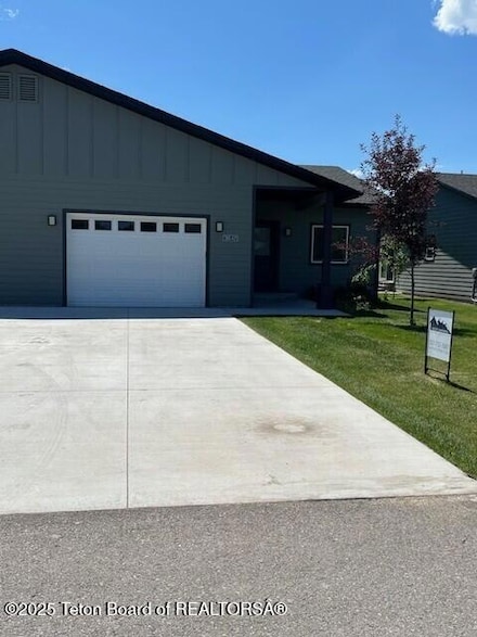 310 Buffalo Sage Townhom Unit 2, Alpine, WY 83128