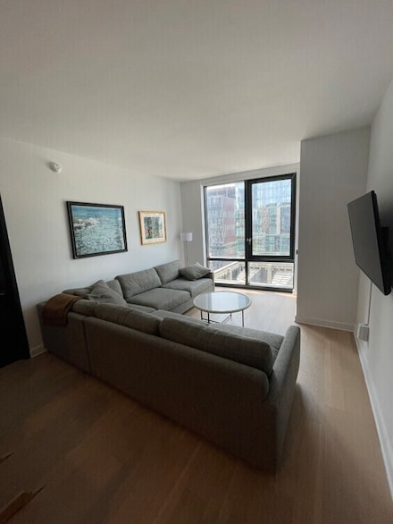 21 W End Ave Unit 2107, New York, NY 10023