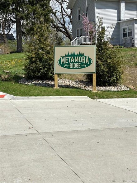 4020 Metamora Ridge, Metamora Vlg, MI 48455