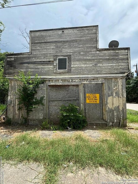 1124 Perez St, San Antonio, TX 78207