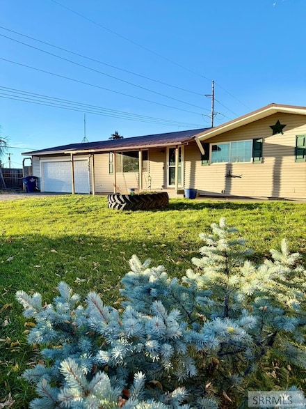 255 W 6th S, Saint Anthony, ID 83445