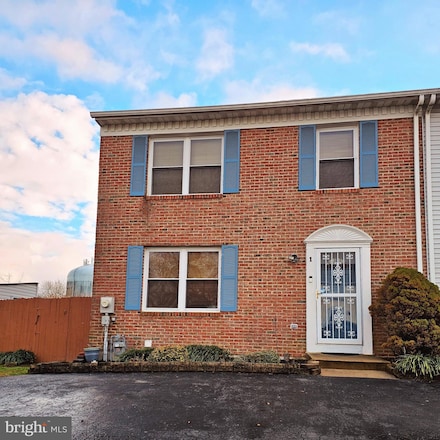 1 Silktree Ct, Bear, DE 19701