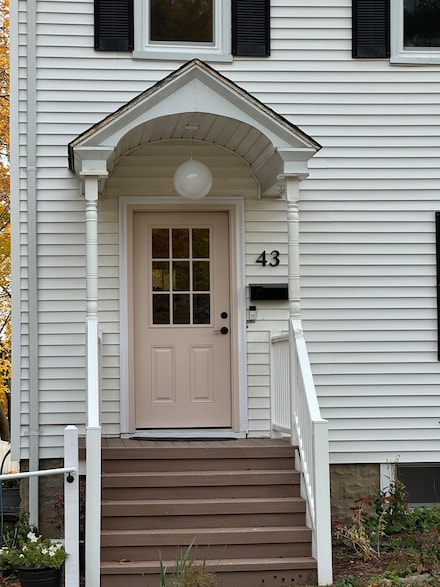 43 Hoyt St, New Canaan, CT 06840