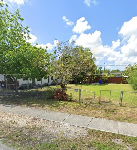5 Nw St, Pompano Beach, FL 33069
