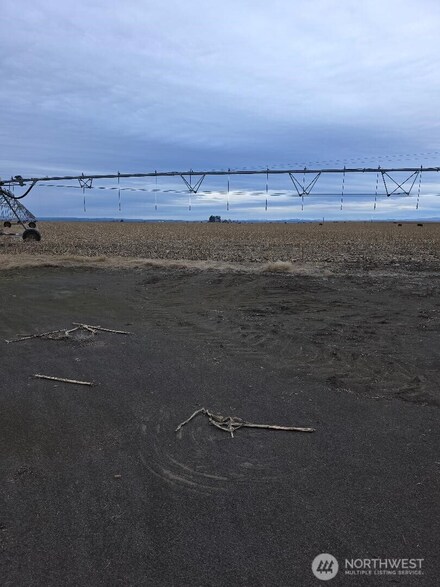 4969 NW E Rd, Ephrata, WA 98823