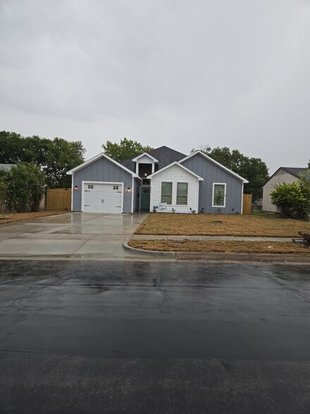6516 Sebring Dr, Dallas, TX 75241