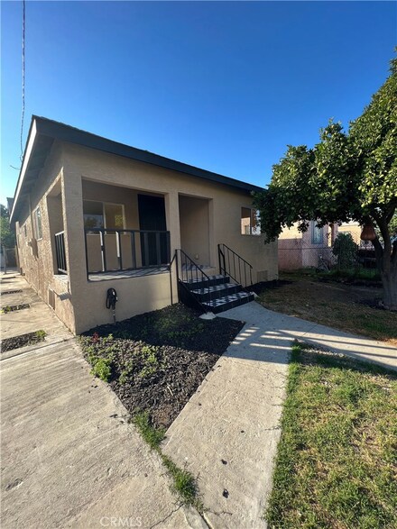 11739 Bandera St, Los Angeles, CA 90059
