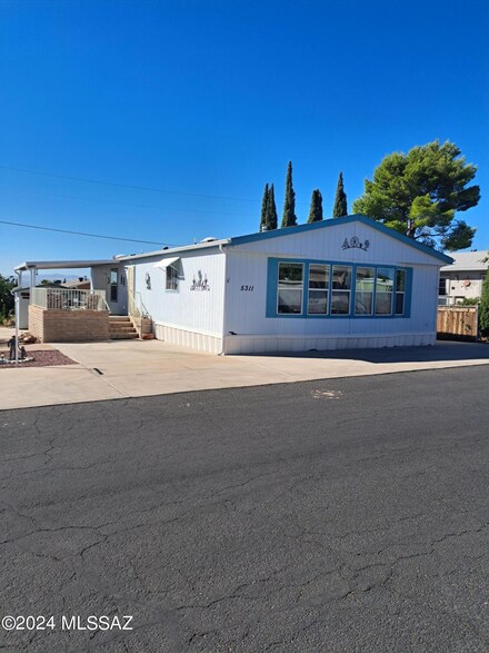 5311 W Flying St W, Tucson, AZ 85713