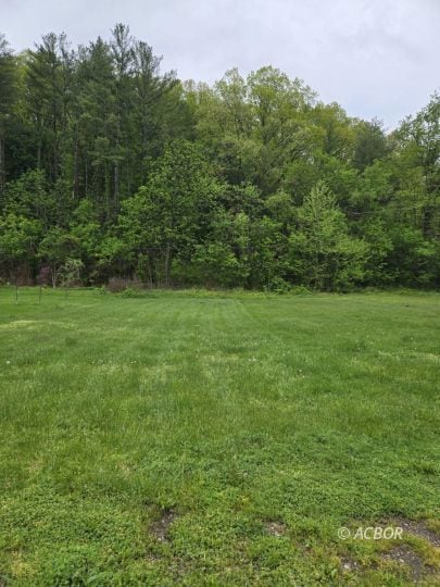 1310 E Canal St, Nelsonville, OH 45764