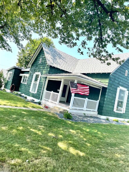 302 N Conde St, Tipton, IN 46072