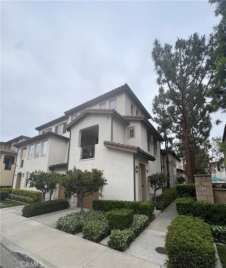 122 Talmadge, Irvine, CA 92602
