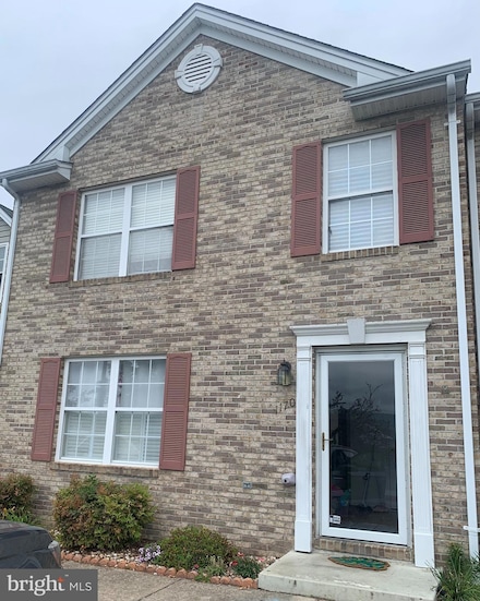 1170 Hisey Ave, Woodstock, VA 22664