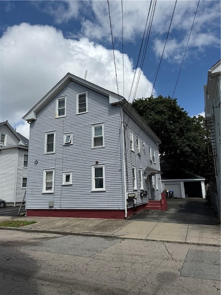139 Julian St, Providence, RI 02909