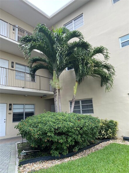 2200 S Ocean Dr Unit N, Hollywood, FL 33019