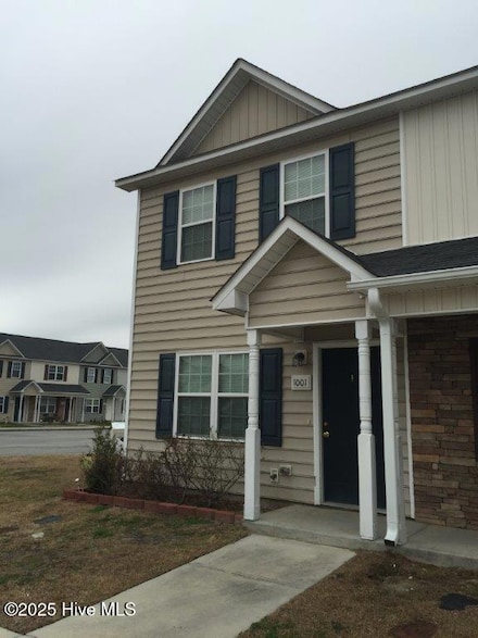 1001 Ornate Dr, Jacksonville, NC 28540