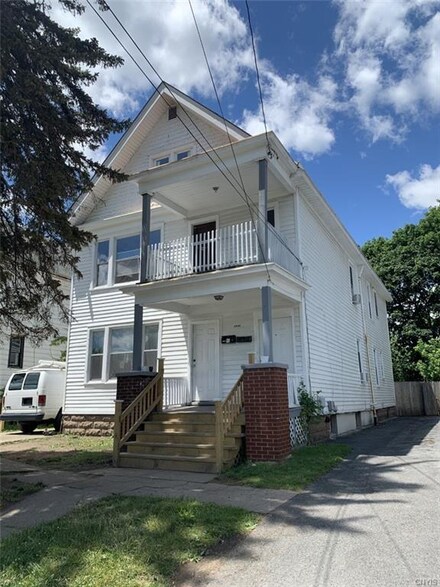 1536 Lincoln Ave, Utica, NY 13502