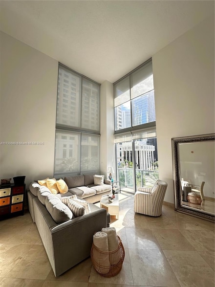 1060 Brickell Ave Unit 413, Miami, FL 33131