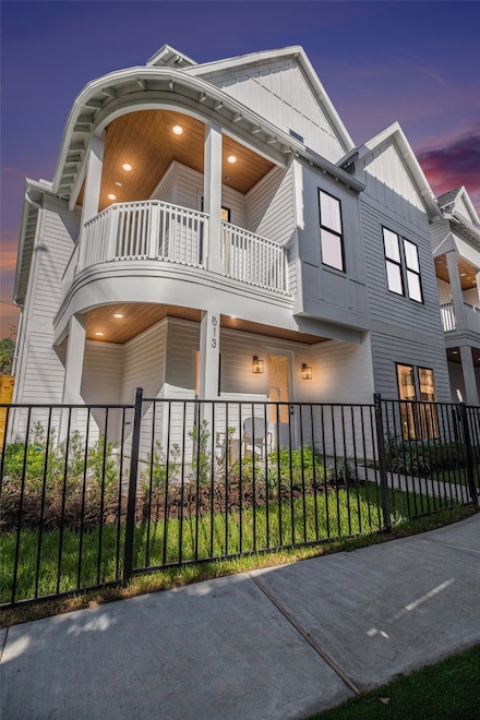513 E 4th St, Houston, TX 77007