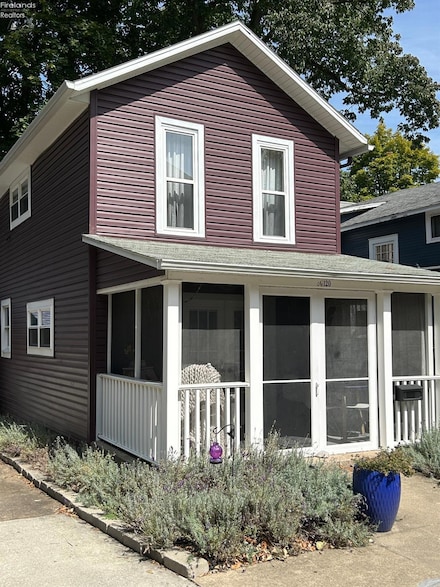 120 W 3rd St, Lakeside Marblehead, OH 43440