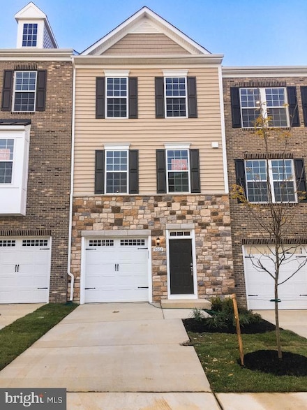 9002 Spruce Tree Ln, Upper Marlboro, MD 20772