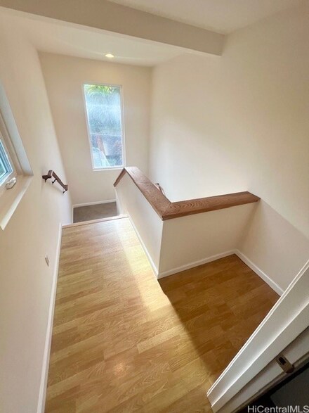 598 Ulumu St, Kailua, HI 96734