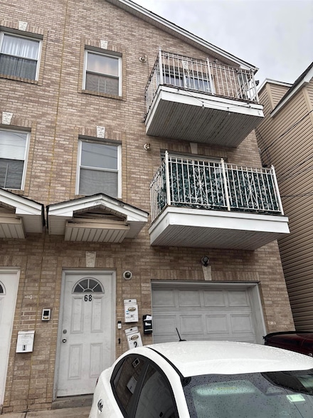 68 Pamrapo Ave Unit 2, Jersey City, NJ 07305